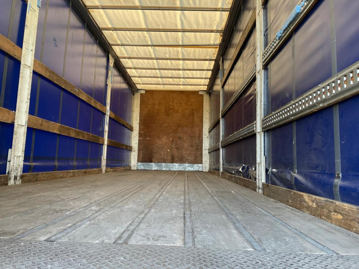 DAF CF75 310 - Camion à rideaux coulissants: photos 5 DAF CF75 310 - Camion à rideaux coulissants: photos 5