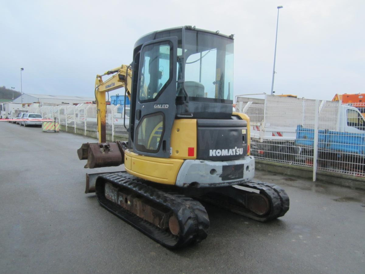 Komatsu PC50MR-2 - Mini pelle: photos 5 Komatsu PC50MR-2 - Mini pelle: photos 5