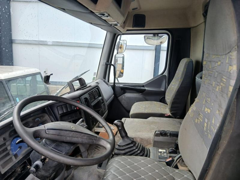 Renault Kerax 320 DCI - Camion benne: photos 3 Renault Kerax 320 DCI - Camion benne: photos 3