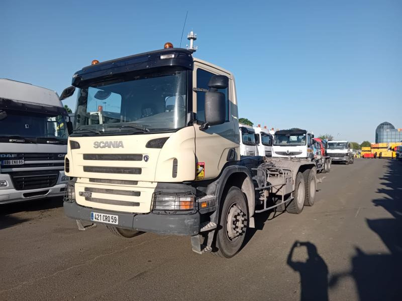 Scania P 380 - Camion ampliroll: photos 1 Scania P 380 - Camion ampliroll: photos 1