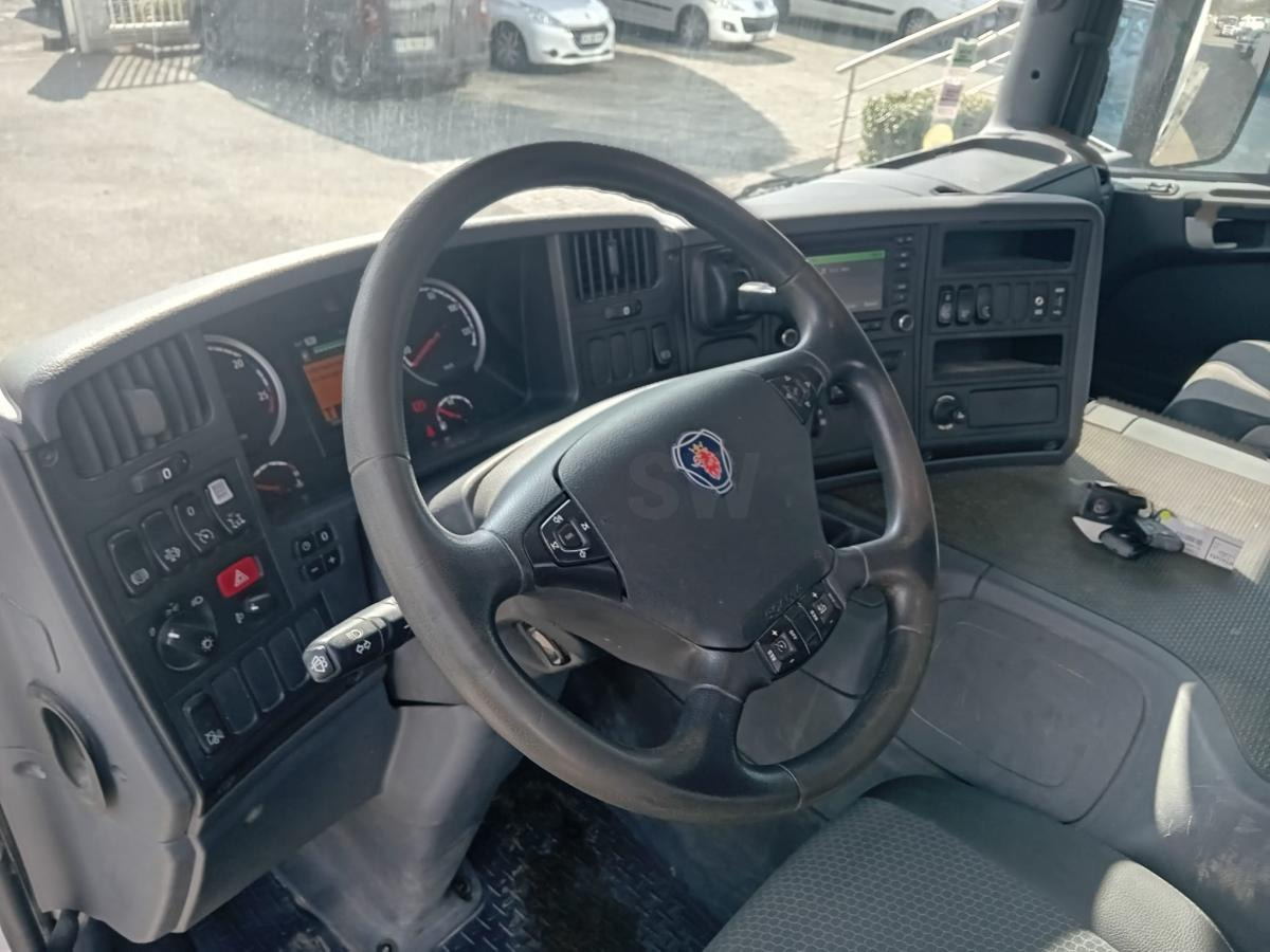 Scania P 410 - Camion ampliroll: photos 3 Scania P 410 - Camion ampliroll: photos 3