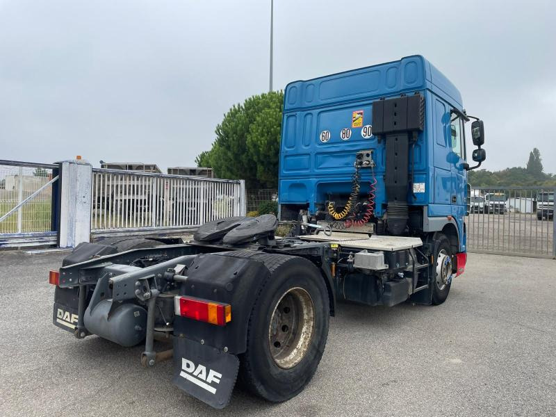 DAF XF105 460 - Tracteur routier: photos 4 DAF XF105 460 - Tracteur routier: photos 4