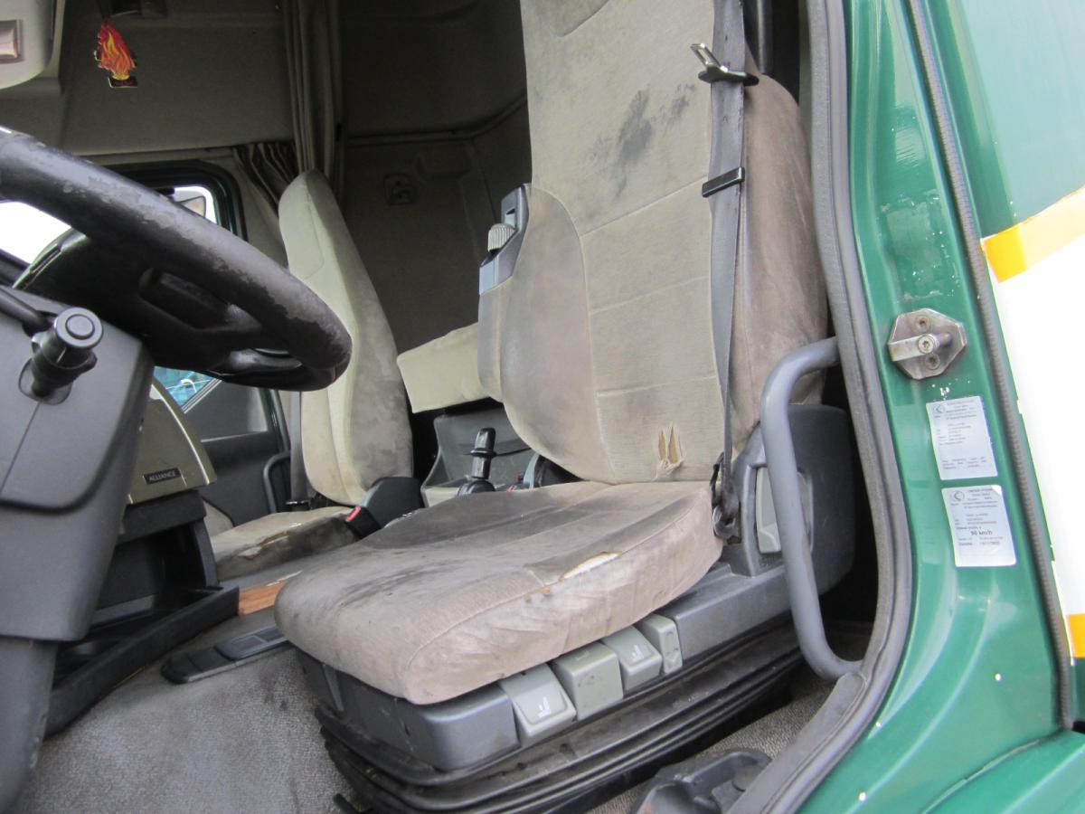 Tracteur routier Renault Premium: photos 10
