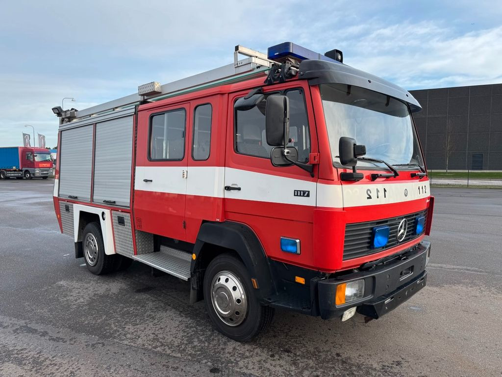 Mercedes-Benz 1117 4x2 Fire truck - Feuerwehr - Tankspritze - Camion: photos 2 Mercedes-Benz 1117 4x2 Fire truck - Feuerwehr - Tankspritze - Camion: photos 2