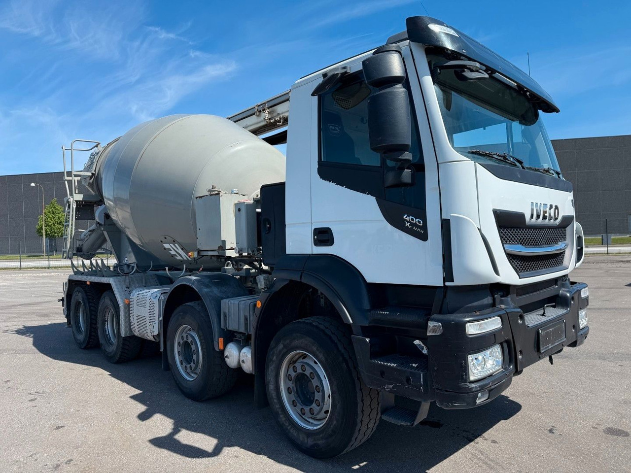 Iveco X-Way 400 8x4 Imer LT8XL Belt LT1601 - Camion malaxeur: photos 2 Iveco X-Way 400 8x4 Imer LT8XL Belt LT1601 - Camion malaxeur: photos 2