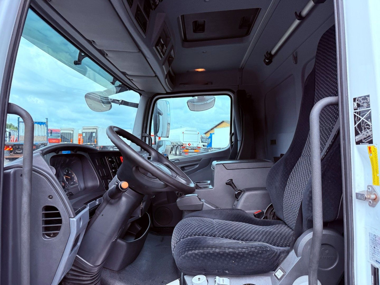 Mercedes-Benz Atego 1018 4x2 Carrier Supra 750 Mt - Camion frigorifique: photos 5 Mercedes-Benz Atego 1018 4x2 Carrier Supra 750 Mt - Camion frigorifique: photos 5