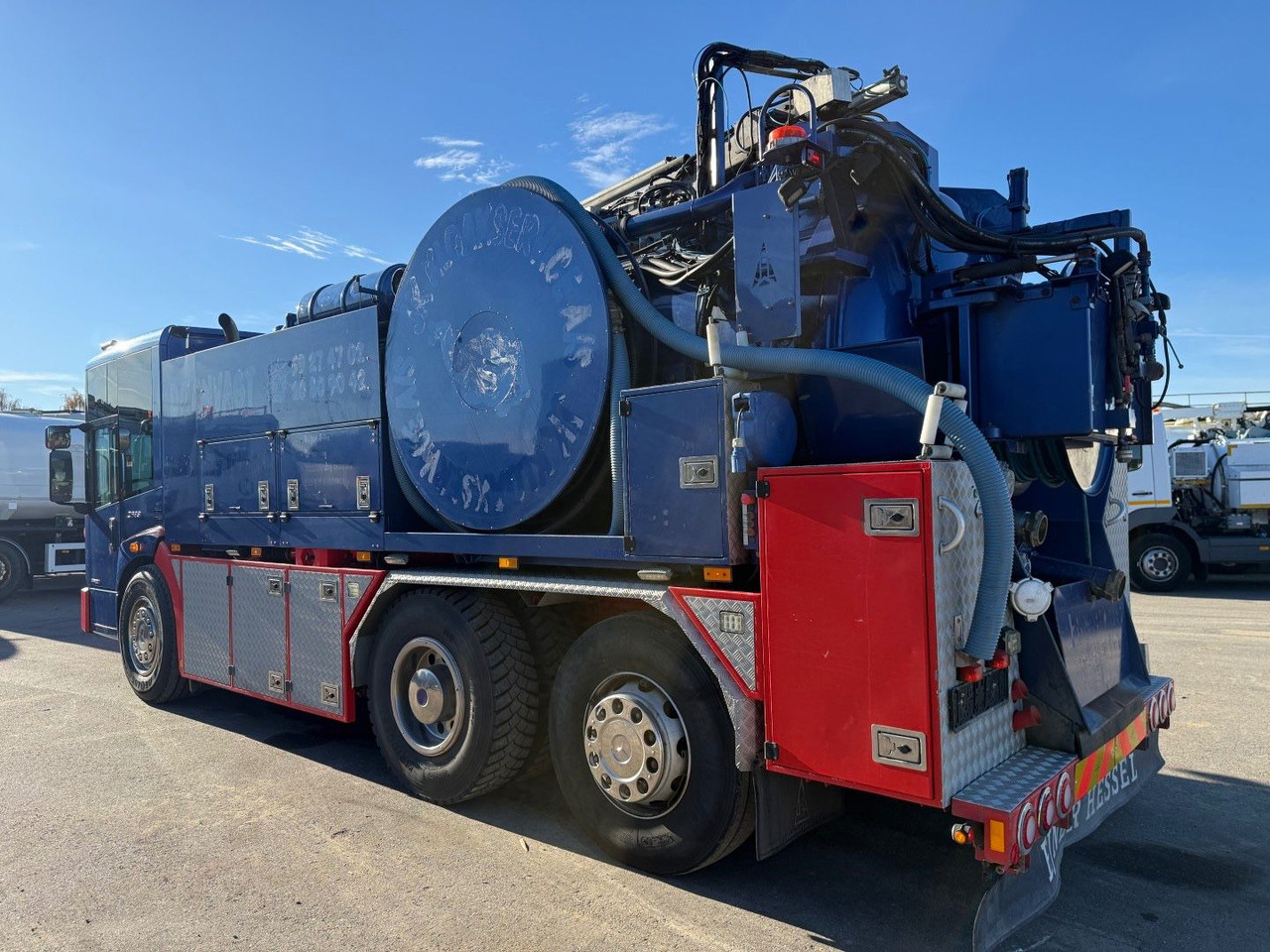 Mercedes-Benz Econic 2633 6x2*4 Hvidtved Larsen SLP309 Euro 5 - Camion hydrocureur: photos 4 Mercedes-Benz Econic 2633 6x2*4 Hvidtved Larsen SLP309 Euro 5 - Camion hydrocureur: photos 4