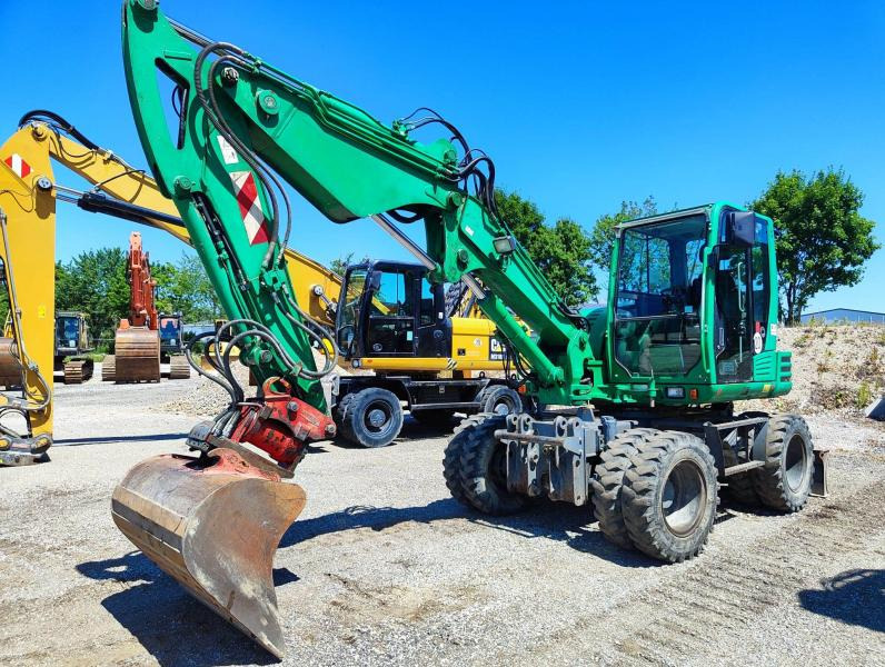 Takeuchi TB295W - Pelle sur pneus: photos 2 Takeuchi TB295W - Pelle sur pneus: photos 2