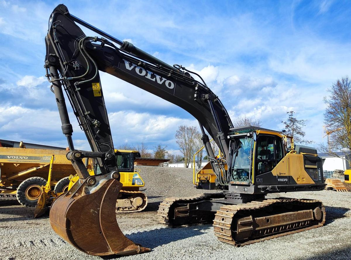 Volvo EC380EL - Pelle sur chenille: photos 2 Volvo EC380EL - Pelle sur chenille: photos 2