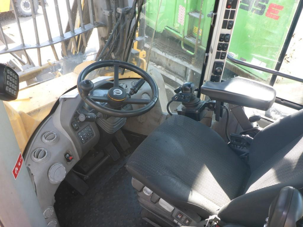Volvo L 180 H High Lift - Chargeuse sur pneus: photos 5 Volvo L 180 H High Lift - Chargeuse sur pneus: photos 5