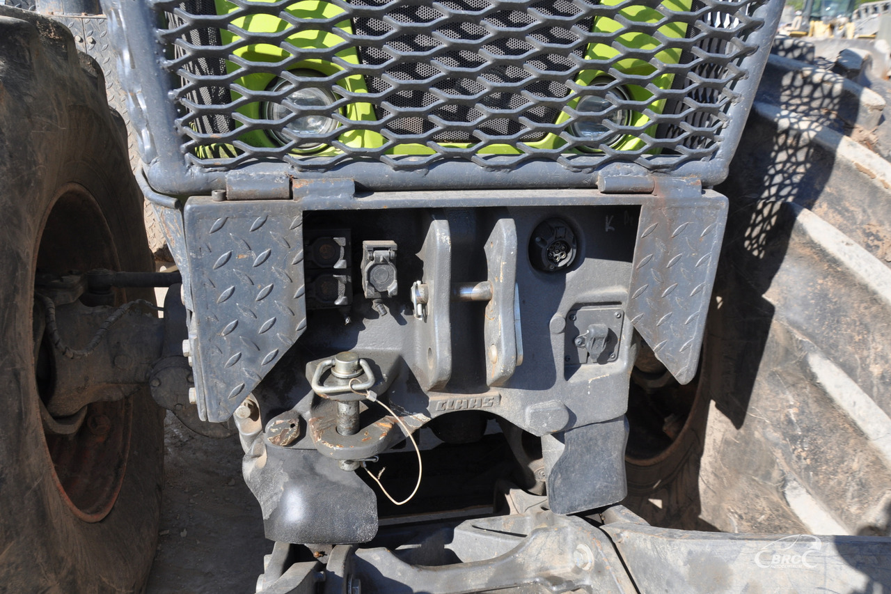 Tracteur agricole Claas Axion 870: photos 11