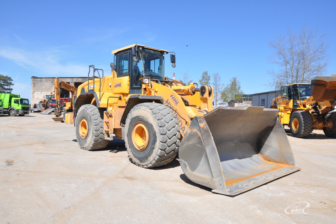 Hyundai HL980 - Chargeuse sur pneus: photos 2 Hyundai HL980 - Chargeuse sur pneus: photos 2