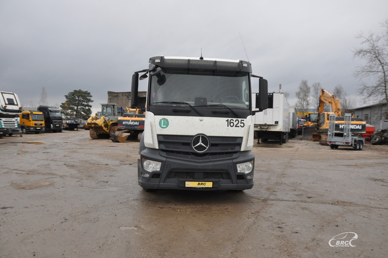 Mercedes-Benz Actros - Tracteur routier: photos 3 Mercedes-Benz Actros - Tracteur routier: photos 3