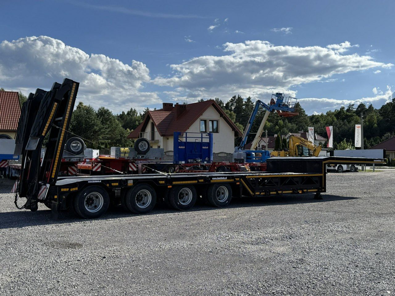 Bodex 4 osiowa NN4J Niskopodwoziówka Niskopodwozie Nowe Opony - Semi-remorque surbaissé: photos 3 Bodex 4 osiowa NN4J Niskopodwoziówka Niskopodwozie Nowe Opony - Semi-remorque surbaissé: photos 3