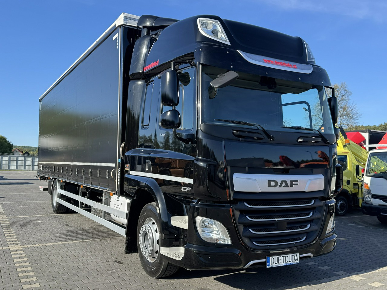 DAF CF 320 E6 Winda Firana Tył Drzwi Dach Zsuwany Długi 9.40m - Camion à rideaux coulissants: photos 3 DAF CF 320 E6 Winda Firana Tył Drzwi Dach Zsuwany Długi 9.40m - Camion à rideaux coulissants: photos 3