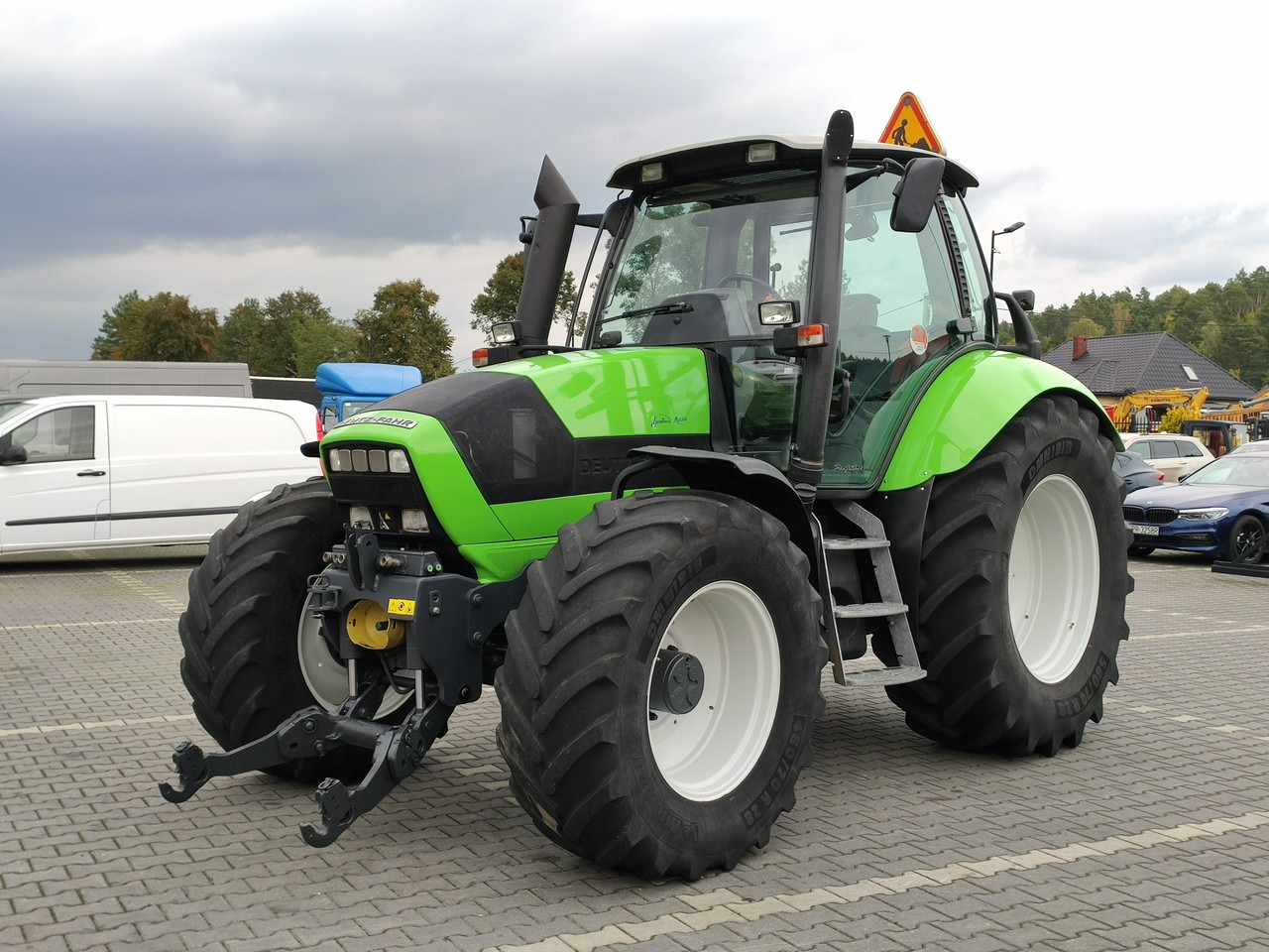 Deutz Fahr Agrotron M620 4x4 Przedni Tuz Wałek W.O.M Wyjścia do Przyczepy - Tracteur agricole: photos 1 Deutz Fahr Agrotron M620 4x4 Przedni Tuz Wałek W.O.M Wyjścia do Przyczepy - Tracteur agricole: photos 1