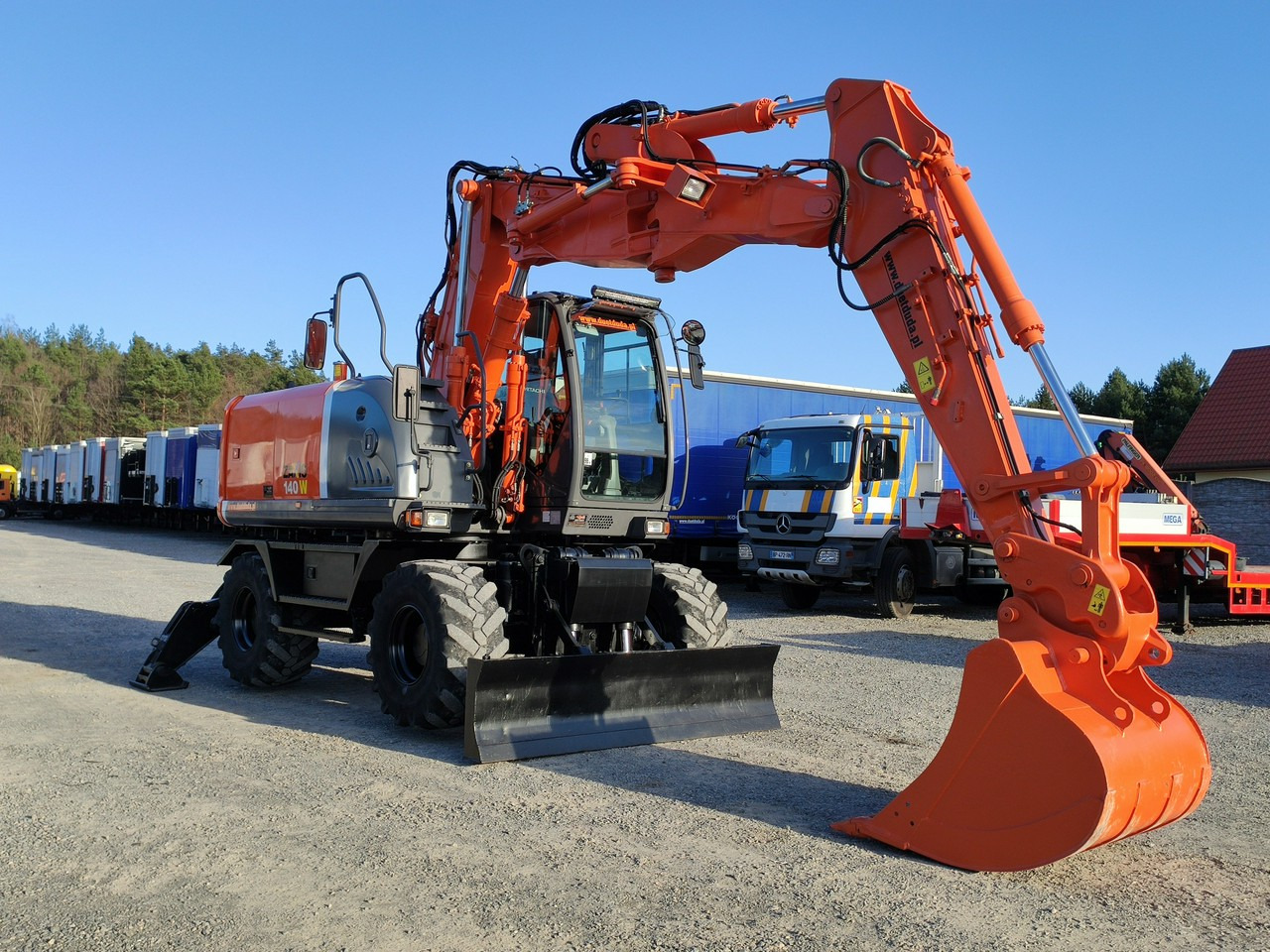 Hitachi ZX140 Koparka Kołowa - Pelle sur pneus: photos 2 Hitachi ZX140 Koparka Kołowa - Pelle sur pneus: photos 2