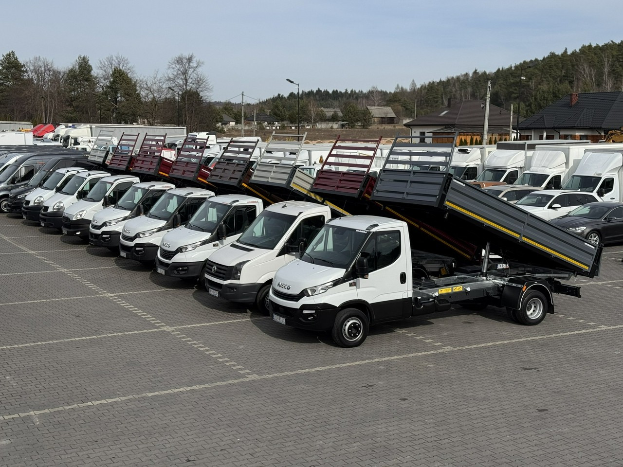 Iveco Daily 35C16 V - Utilitaire benne: photos 2 Iveco Daily 35C16 V - Utilitaire benne: photos 2