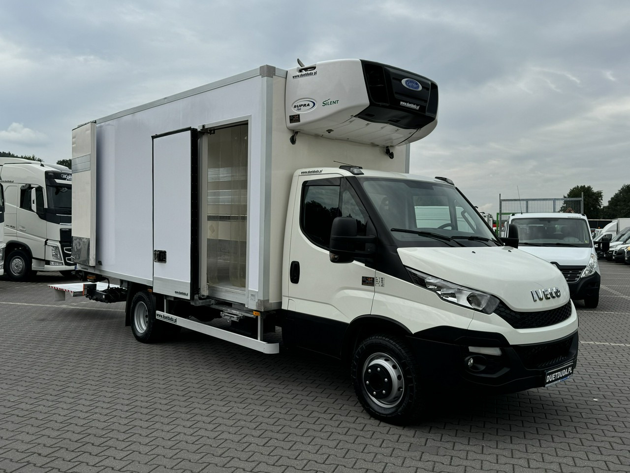 Iveco Daily 70C17 Mroźnia Agregat Carrier Supra 750 10-Palet + Winda - Utilitaire frigorifique: photos 4 Iveco Daily 70C17 Mroźnia Agregat Carrier Supra 750 10-Palet + Winda - Utilitaire frigorifique: photos 4