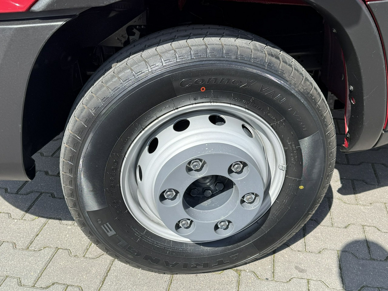 Utilitaire frigorifique Iveco Daily 72C21 Mroźnia HI-MATIC Ściana Grodziowa Multitemperatura: photos 11 Utilitaire frigorifique Iveco Daily 72C21 Mroźnia HI-MATIC Ściana Grodziowa Multitemperatura: photos 11