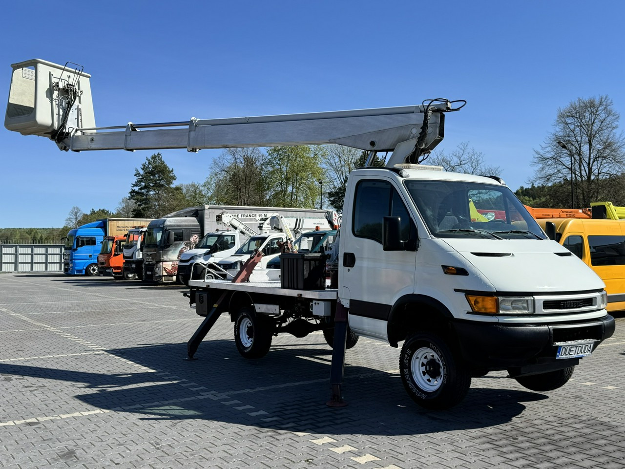 Iveco Daily - Camion avec nacelle: photos 4 Iveco Daily - Camion avec nacelle: photos 4