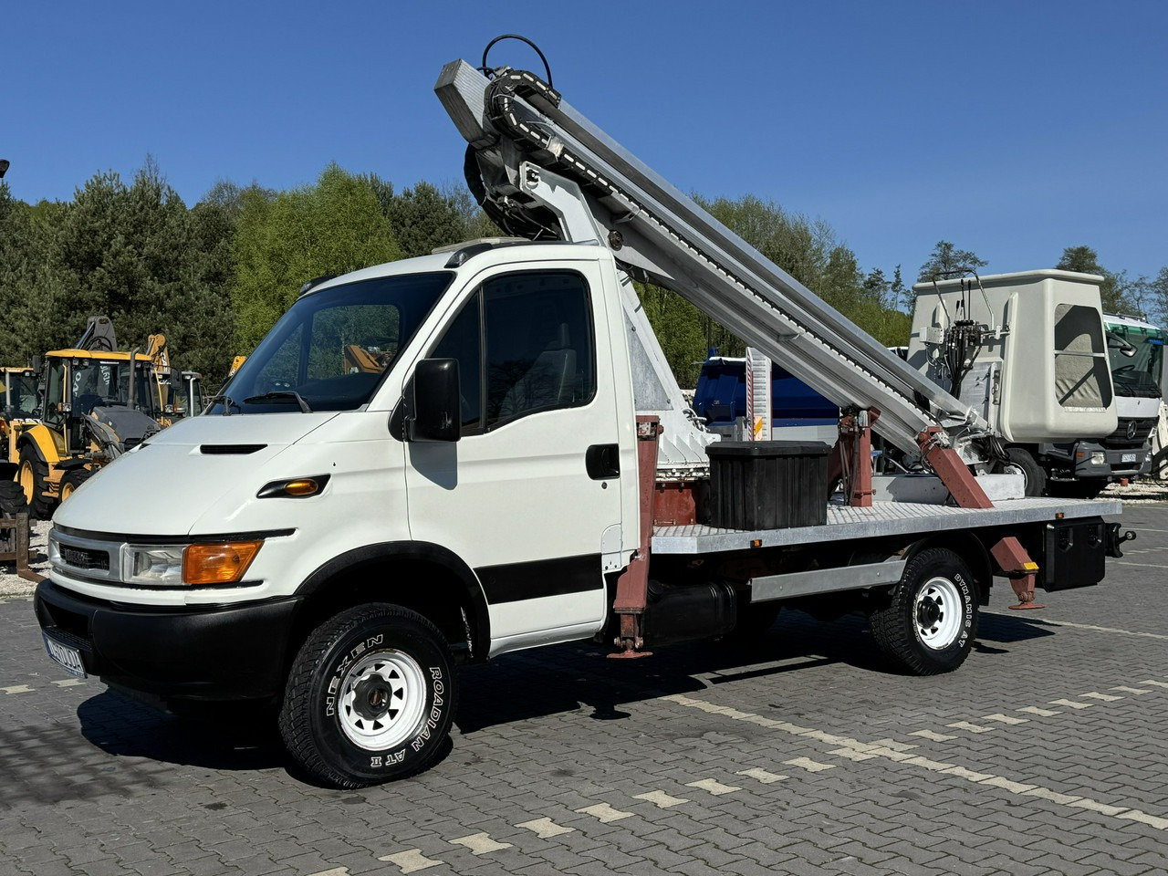 Iveco Daily - Camion avec nacelle: photos 5 Iveco Daily - Camion avec nacelle: photos 5