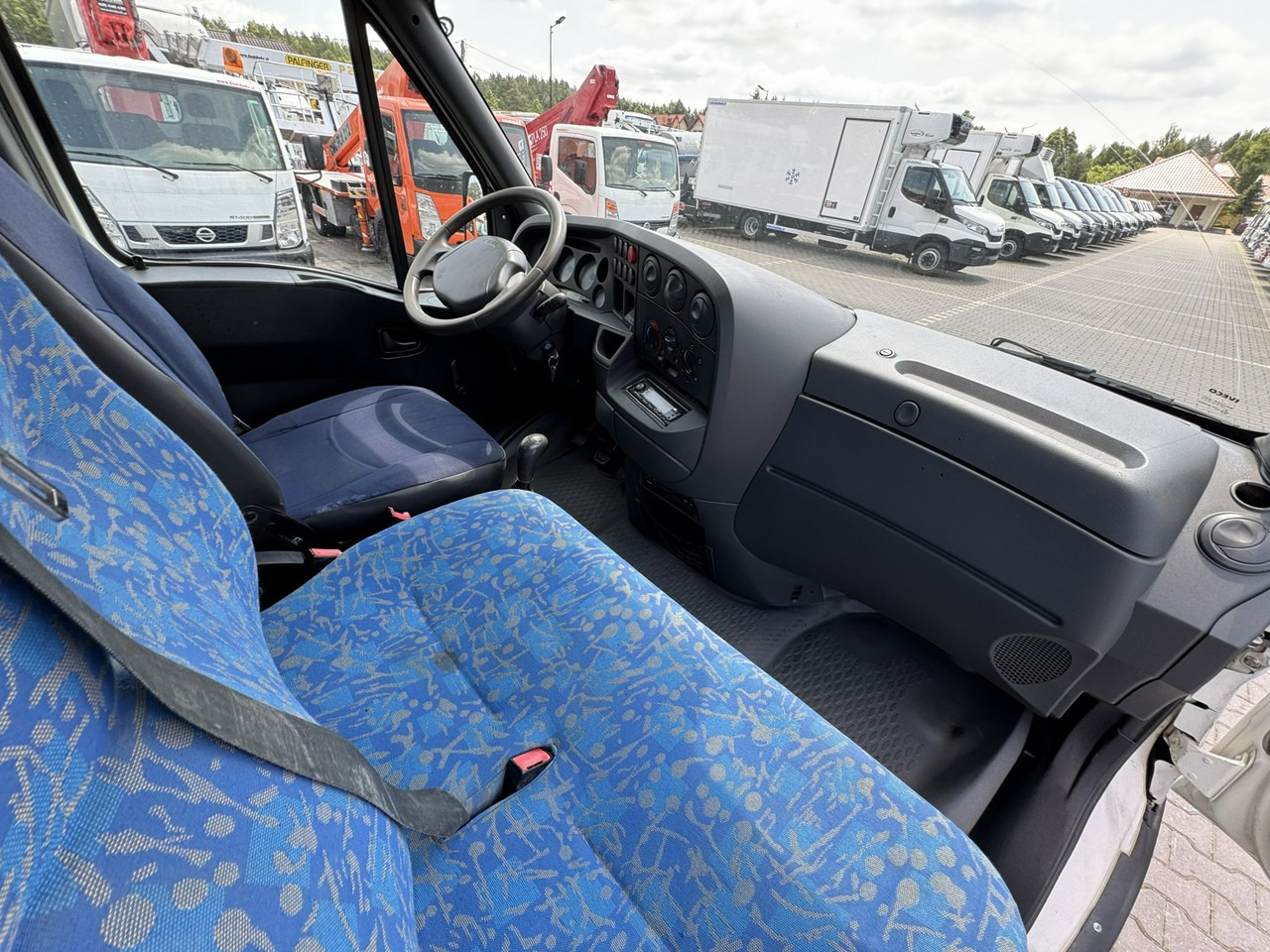 Remorqueuse Iveco Daily: photos 34 Remorqueuse Iveco Daily: photos 34