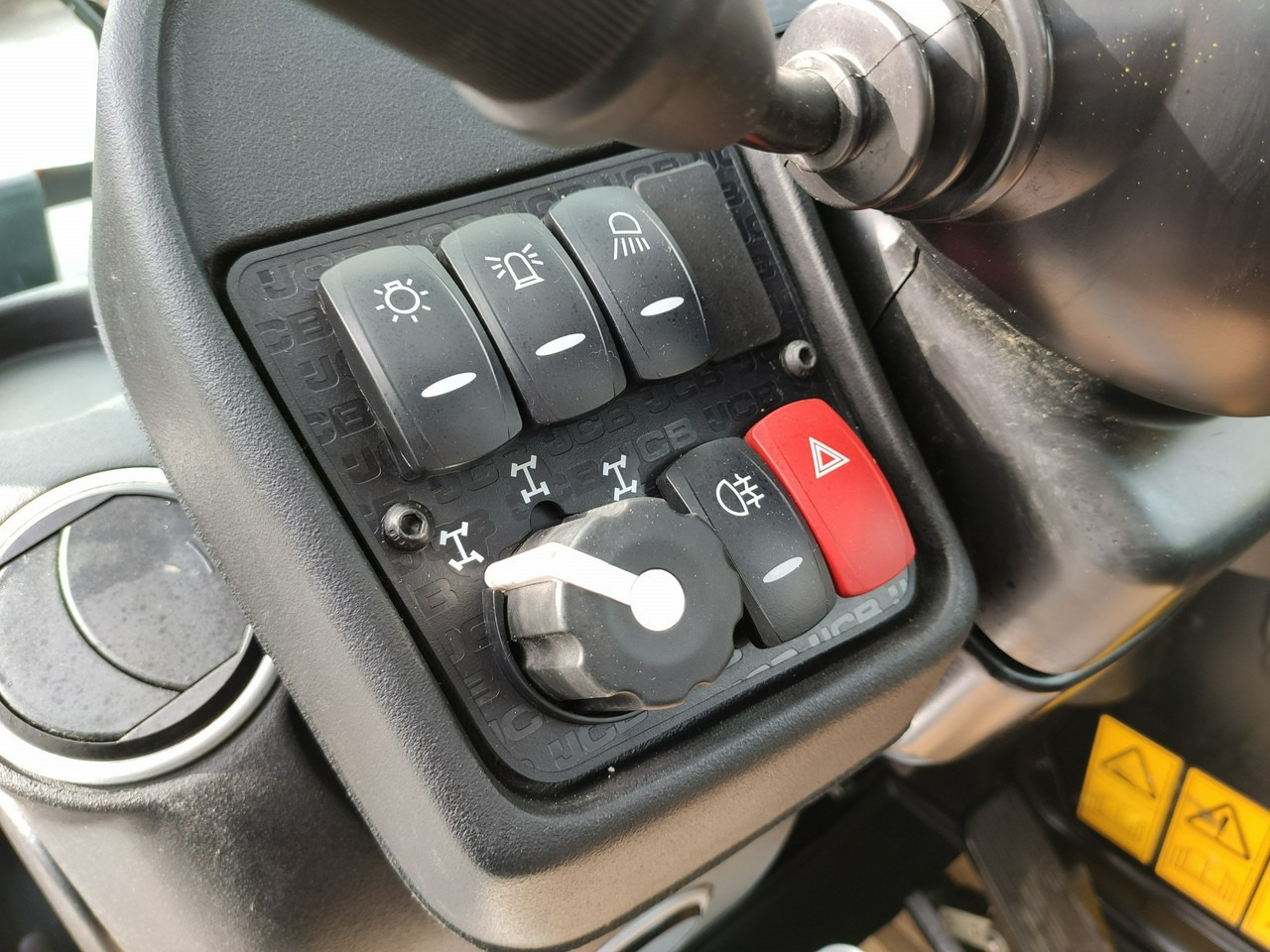 Chariot télescopique JCB 531-70 Stage V Klimatyzacja Sterowanie Joystick na GWARANCJI !!!: photos 27 Chariot télescopique JCB 531-70 Stage V Klimatyzacja Sterowanie Joystick na GWARANCJI !!!: photos 27