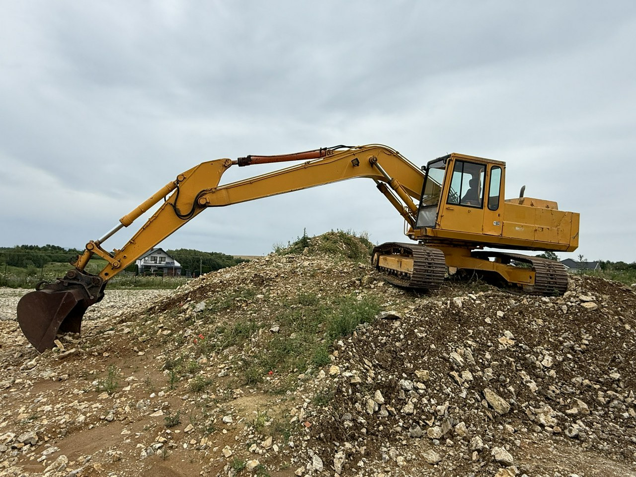 Komatsu PC240NLC-3KP - Pelle sur chenille: photos 1 Komatsu PC240NLC-3KP - Pelle sur chenille: photos 1