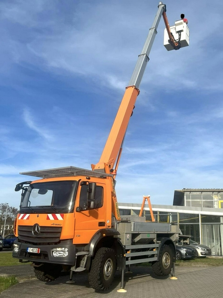 Mercedes Atego 718 E6 4x4 Zwyżka PALFINGER P210 BK Podnośnik Koszowy - Camion avec nacelle: photos 4 Mercedes Atego 718 E6 4x4 Zwyżka PALFINGER P210 BK Podnośnik Koszowy - Camion avec nacelle: photos 4
