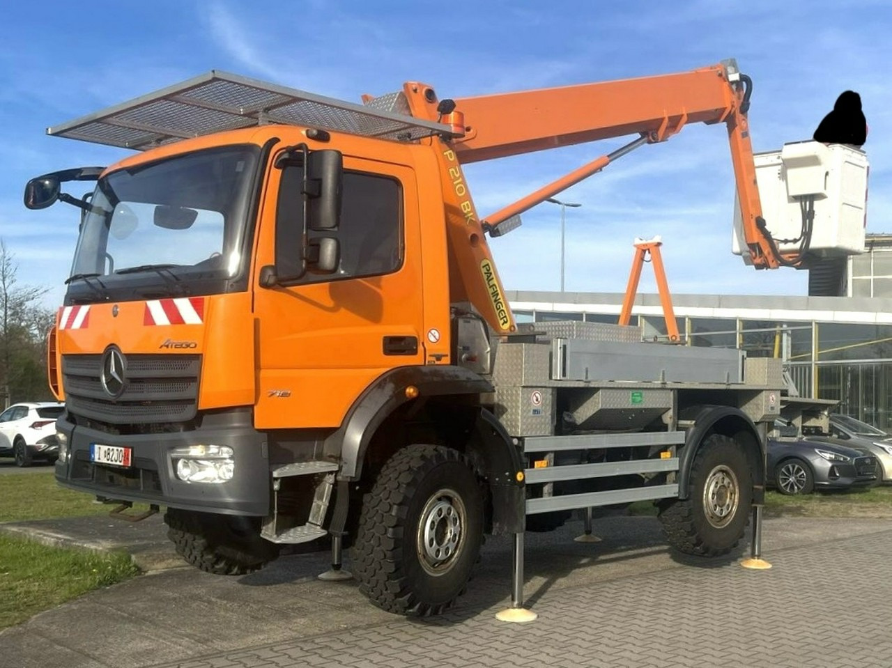 Mercedes Atego 718 E6 4x4 Zwyżka PALFINGER P210 BK Podnośnik Koszowy - Camion avec nacelle: photos 1 Mercedes Atego 718 E6 4x4 Zwyżka PALFINGER P210 BK Podnośnik Koszowy - Camion avec nacelle: photos 1