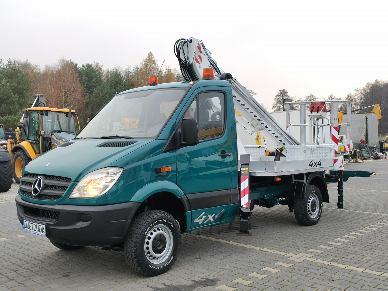 Mercedes Sprinter - Camion avec nacelle: photos 5 Mercedes Sprinter - Camion avec nacelle: photos 5