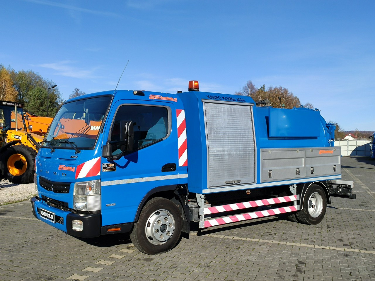Mitsubishi Canter 7C18 3.0/150 KM Asenizcyjny - Camion hydrocureur: photos 1 Mitsubishi Canter 7C18 3.0/150 KM Asenizcyjny - Camion hydrocureur: photos 1