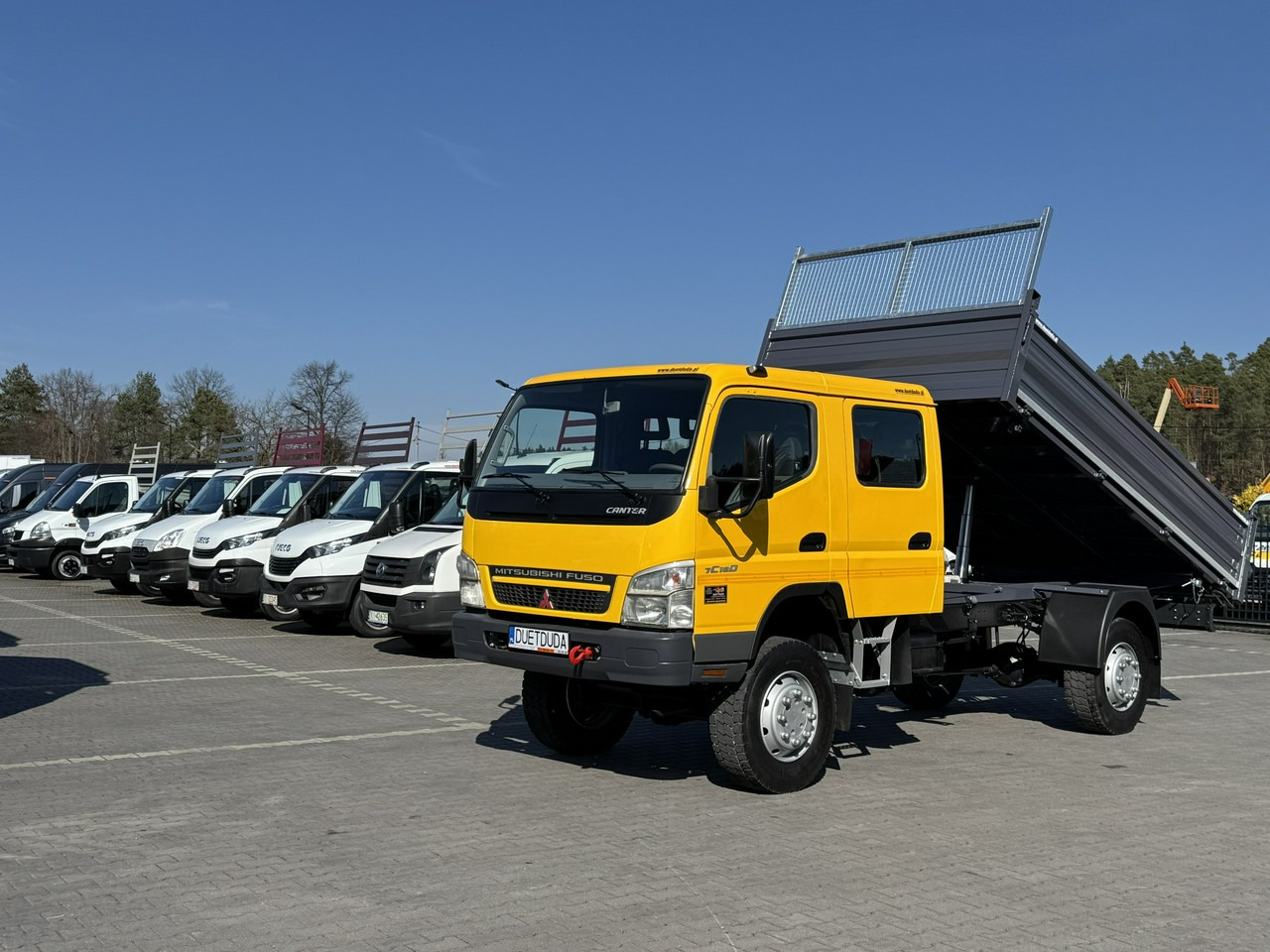 Mitsubishi Canter Fuso 4x4 17C18D 4.9/180KM Wywrotka 3-stronna - Camion benne: photos 1 Mitsubishi Canter Fuso 4x4 17C18D 4.9/180KM Wywrotka 3-stronna - Camion benne: photos 1