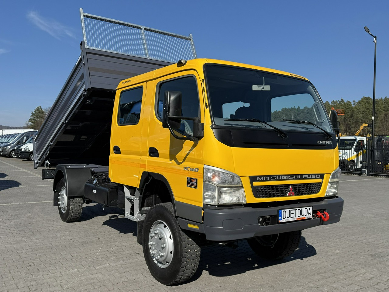 Mitsubishi Canter Fuso 4x4 17C18D 4.9/180KM Wywrotka 3-stronna - Camion benne: photos 4 Mitsubishi Canter Fuso 4x4 17C18D 4.9/180KM Wywrotka 3-stronna - Camion benne: photos 4