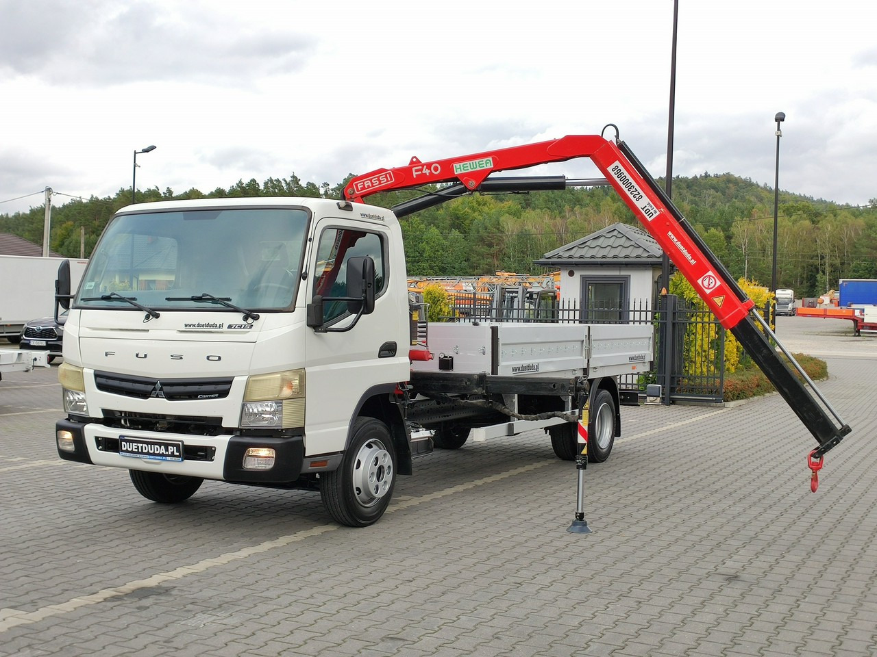 Mitsubishi Canter Fuso 7C15 3.0/150KM HDS FASSI F40 UNIKAT Super Stan !!! - Camion plateau, Camion grue: photos 4 Mitsubishi Canter Fuso 7C15 3.0/150KM HDS FASSI F40 UNIKAT Super Stan !!! - Camion plateau, Camion grue: photos 4