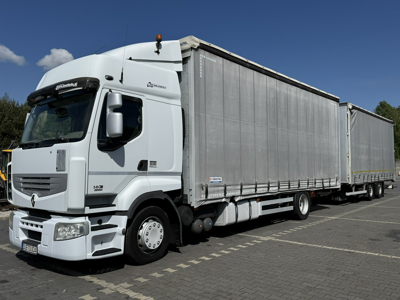 Renault Premium 380 DXi Euro 5 Firana 19 Palet Dach Zsuwany 18ton DMC - Camion à rideaux coulissants: photos 1 Renault Premium 380 DXi Euro 5 Firana 19 Palet Dach Zsuwany 18ton DMC - Camion à rideaux coulissants: photos 1