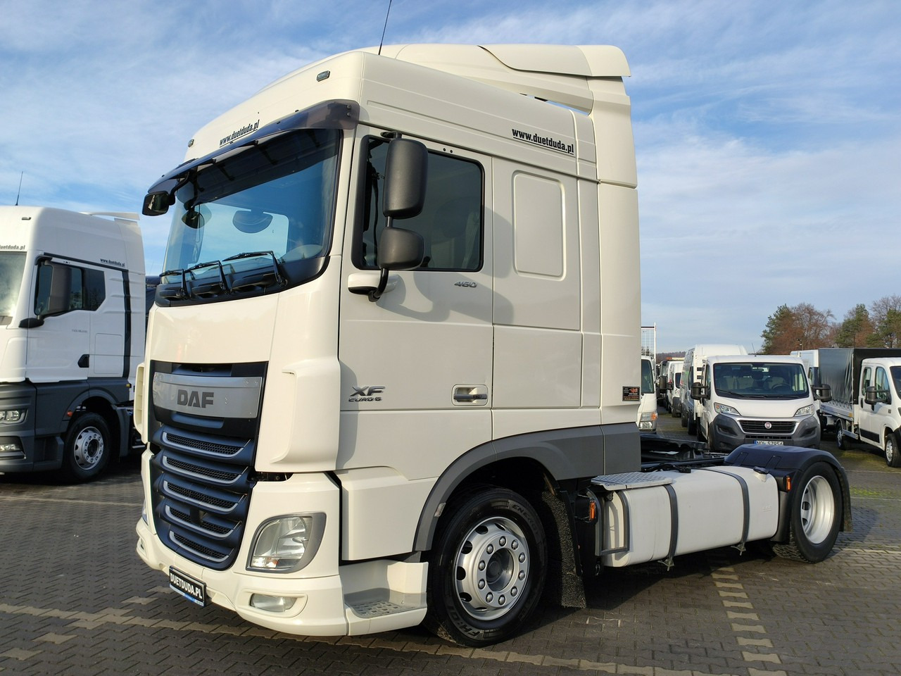 DAF XF 106.460 Euro 6 LowDeck Mega - Tracteur routier: photos 1 DAF XF 106.460 Euro 6 LowDeck Mega - Tracteur routier: photos 1