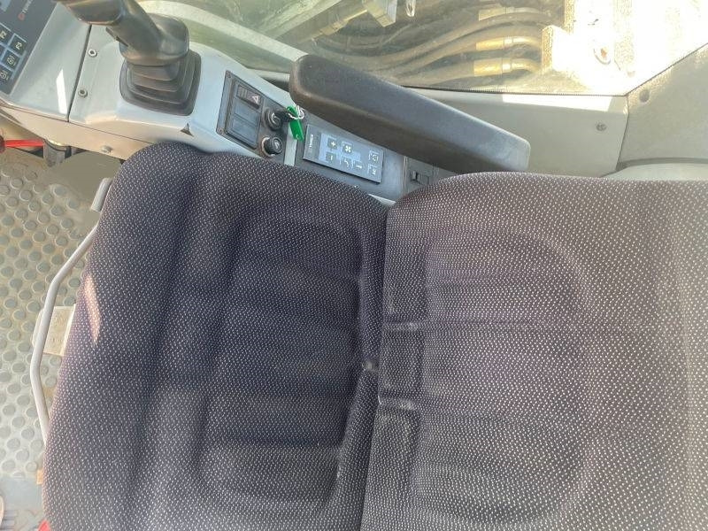 Atlas 1505  - Pelle sur pneus: photos 5 Atlas 1505  - Pelle sur pneus: photos 5