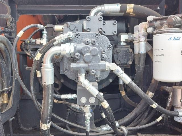 Pelle sur chenille Doosan DX 235 LC-7: photos 8