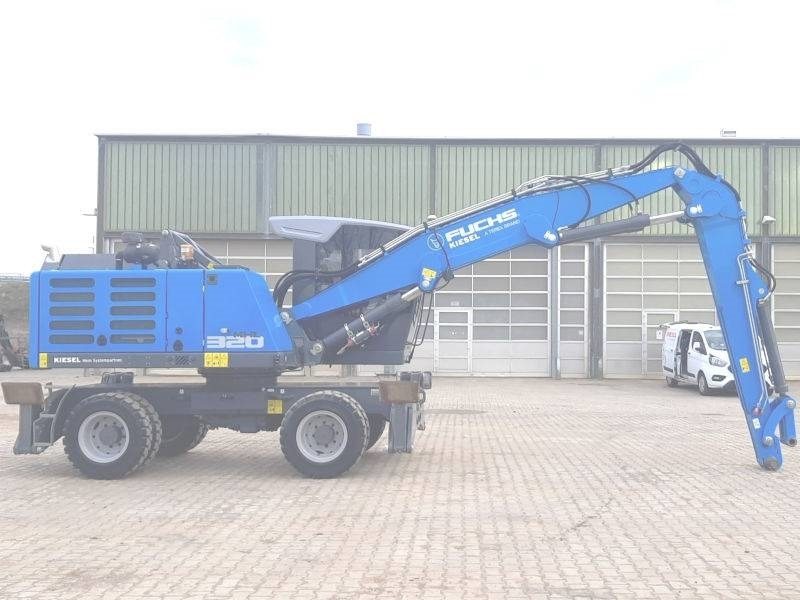 Fuchs MHL 320 F - Pelle de manutention: photos 4 Fuchs MHL 320 F - Pelle de manutention: photos 4