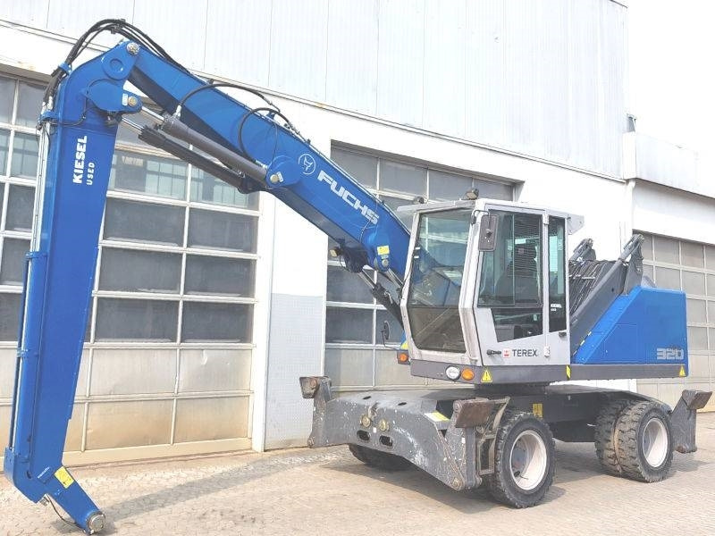 Fuchs MHL 320 F - Pelle de manutention: photos 2 Fuchs MHL 320 F - Pelle de manutention: photos 2