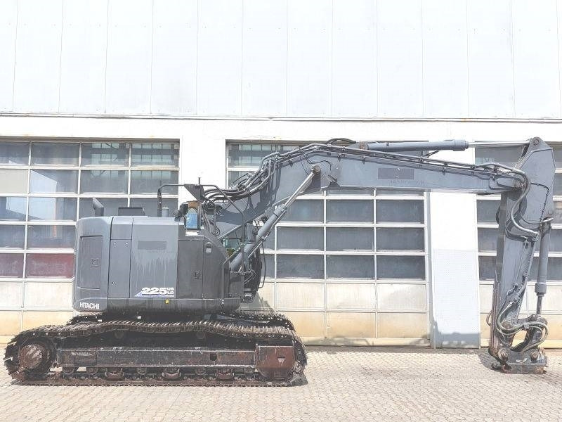 Hitachi ZX 225 US LC-6 - Pelle sur chenille: photos 5 Hitachi ZX 225 US LC-6 - Pelle sur chenille: photos 5