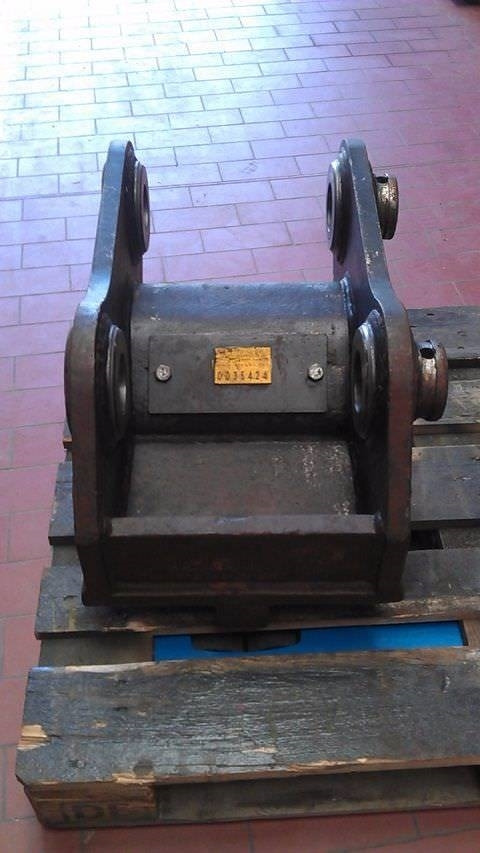 Nado Hitachi ZX110 - ZX135 - ZX140 - ZX145 - Attache rapide pour Engins de chantier: photos 4 Nado Hitachi ZX110 - ZX135 - ZX140 - ZX145 - Attache rapide pour Engins de chantier: photos 4