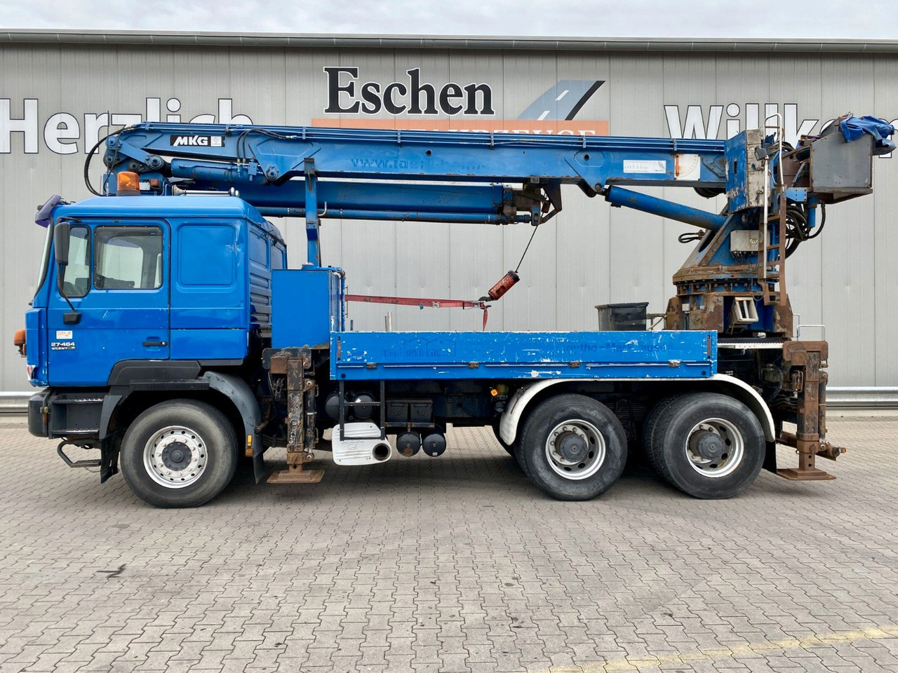 MAN 27.464 6x4 | MKG HMK 350a 2L*FUNK*Retarder*AHK - Camion grue: photos 2 MAN 27.464 6x4 | MKG HMK 350a 2L*FUNK*Retarder*AHK - Camion grue: photos 2
