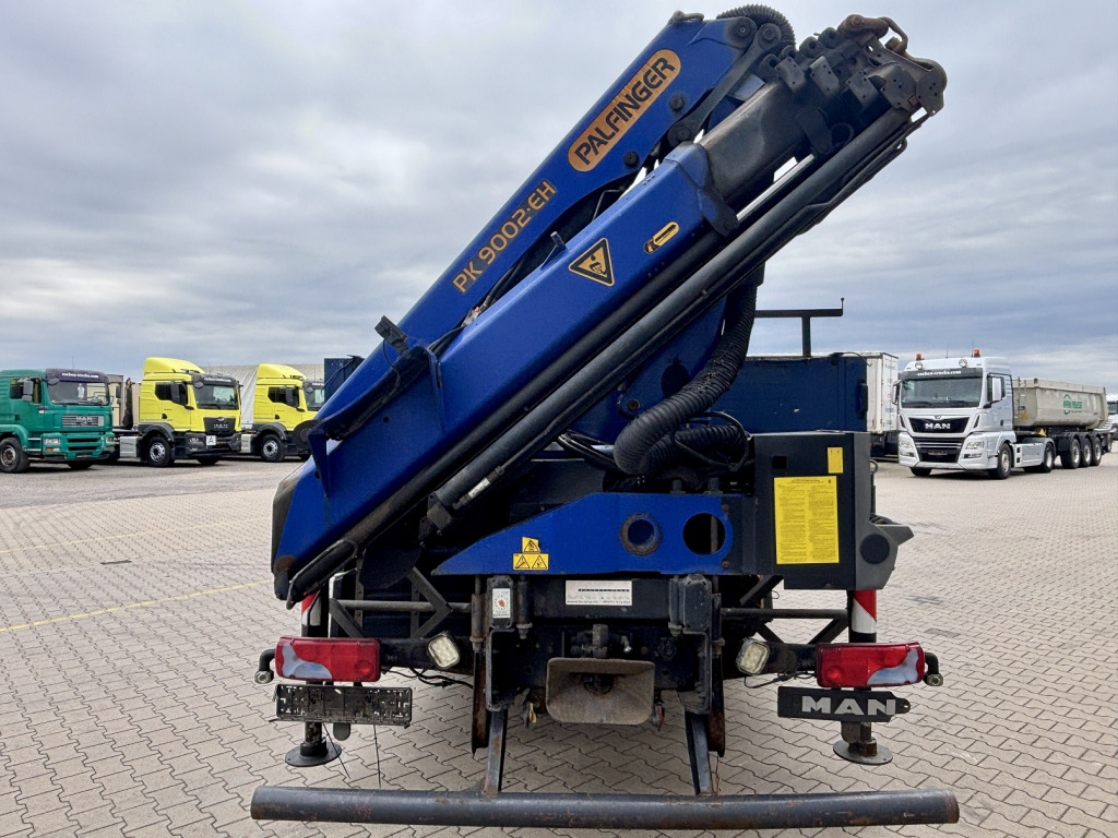 MAN TGA 18.350 4x2 LL / Palfinger PK9002 EH Kran - Camion plateau: photos 4 MAN TGA 18.350 4x2 LL / Palfinger PK9002 EH Kran - Camion plateau: photos 4
