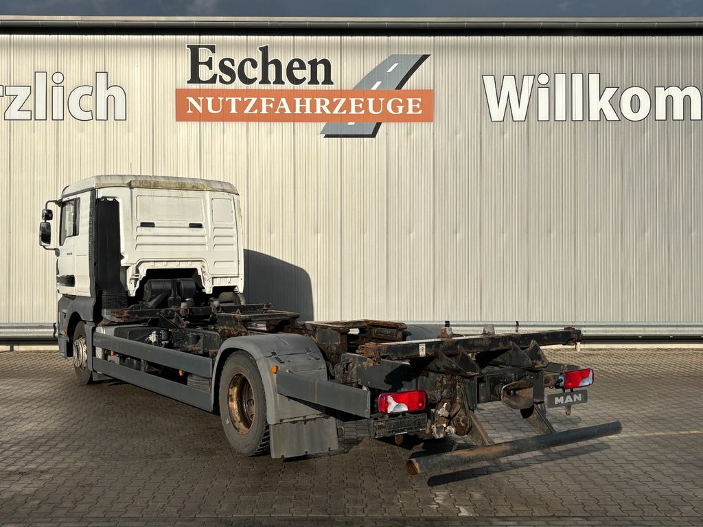 MAN TGA 18.350 LL Fahrschule*Driving school*5 Sitze - Camion porte-conteneur/ Caisse mobile: photos 3 MAN TGA 18.350 LL Fahrschule*Driving school*5 Sitze - Camion porte-conteneur/ Caisse mobile: photos 3