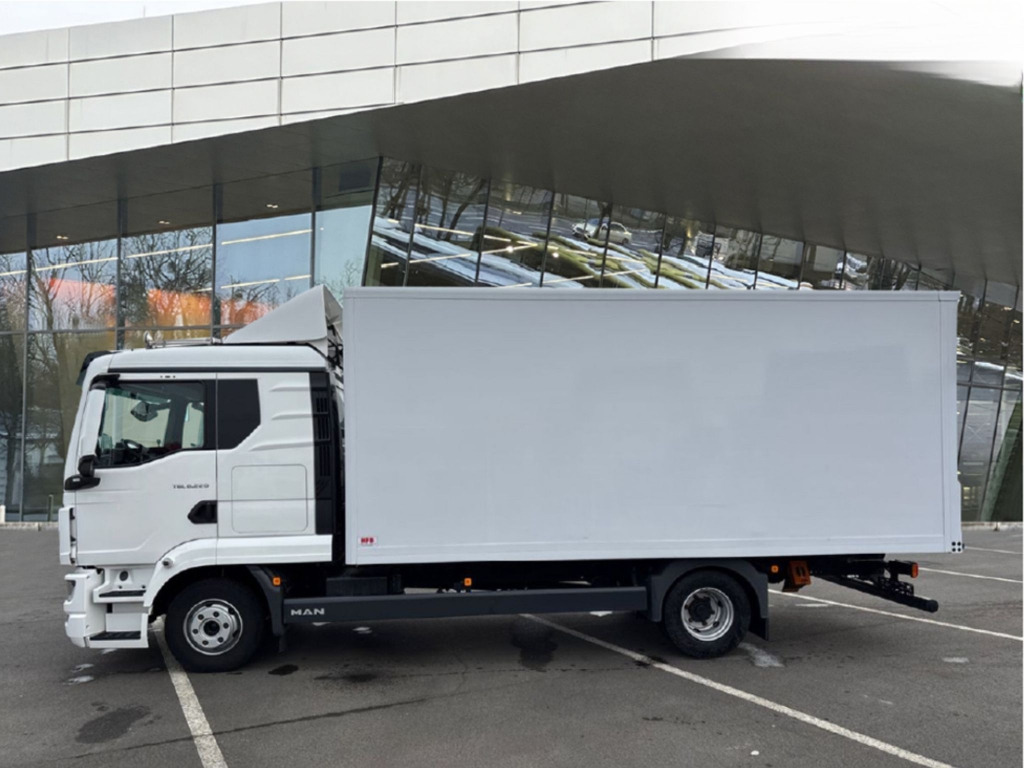 MAN TGL 8.220 4x2 BL - Camion fourgon: photos 2 MAN TGL 8.220 4x2 BL - Camion fourgon: photos 2
