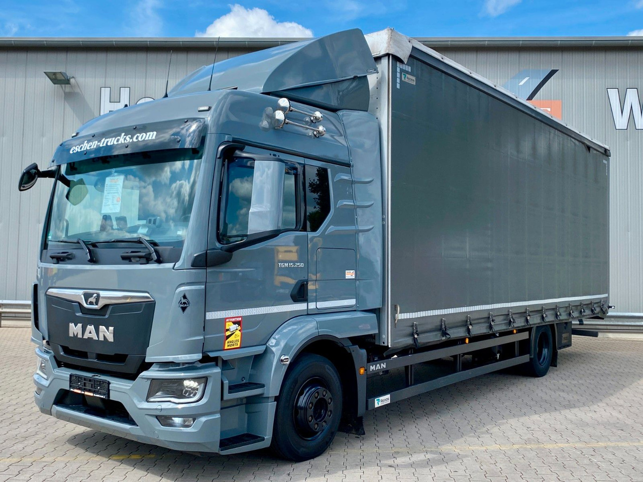 MAN TGM 15.250 + Redos Anhänger GESAMTZUG|Durchlader - Camion à rideaux coulissants: photos 2 MAN TGM 15.250 + Redos Anhänger GESAMTZUG|Durchlader - Camion à rideaux coulissants: photos 2
