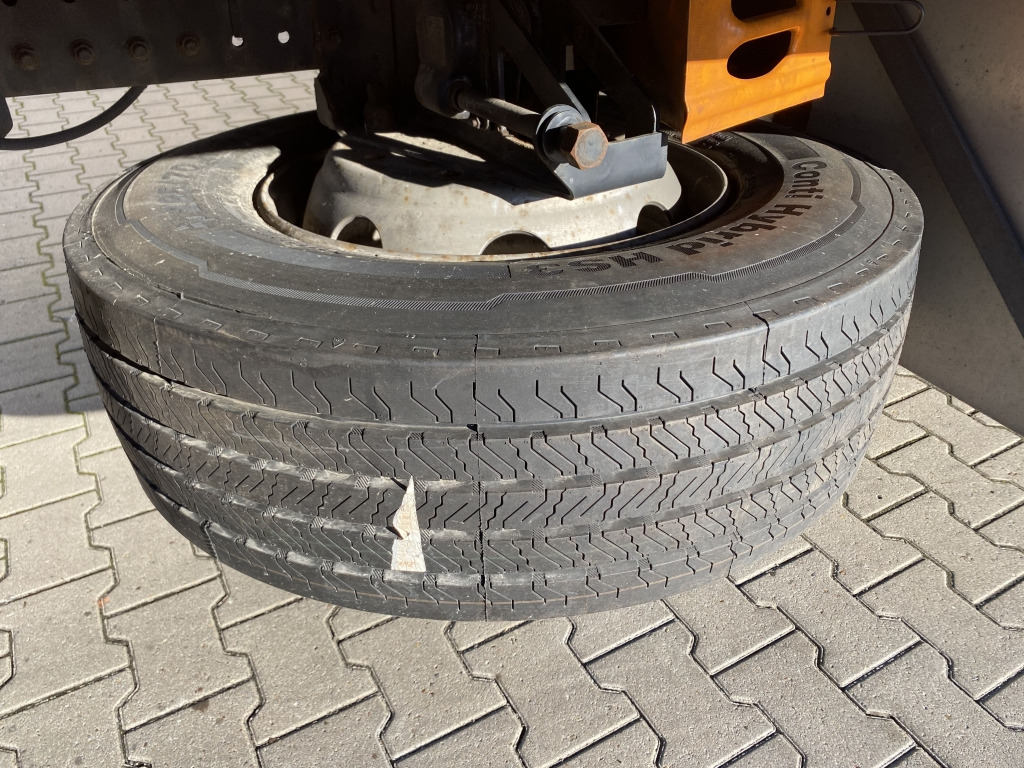 Camion plateau, Camion grue MAN TGM 15.290 4x2 BL / HIAB Faltkran: photos 16